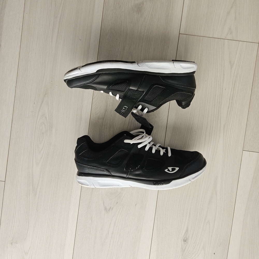Giro Grynd Black and White Cycling Shoes